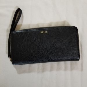 Black wallet.  Excellent condition
